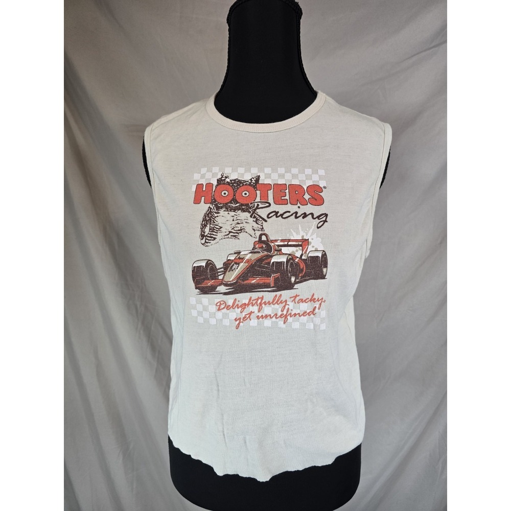 Vintage Hooters Racing Top Size XL Sleeveless White. Summer Ready